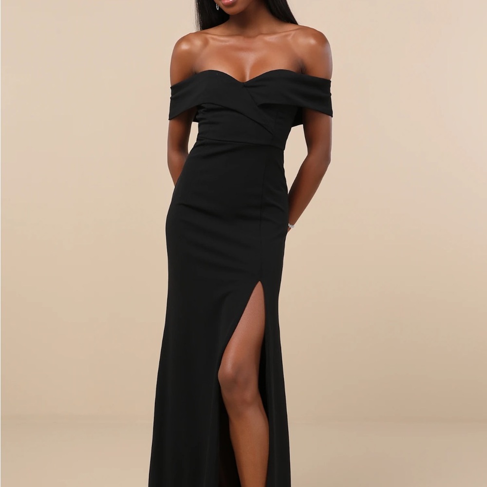 Lulu's Black Strapless Ruched Gown
